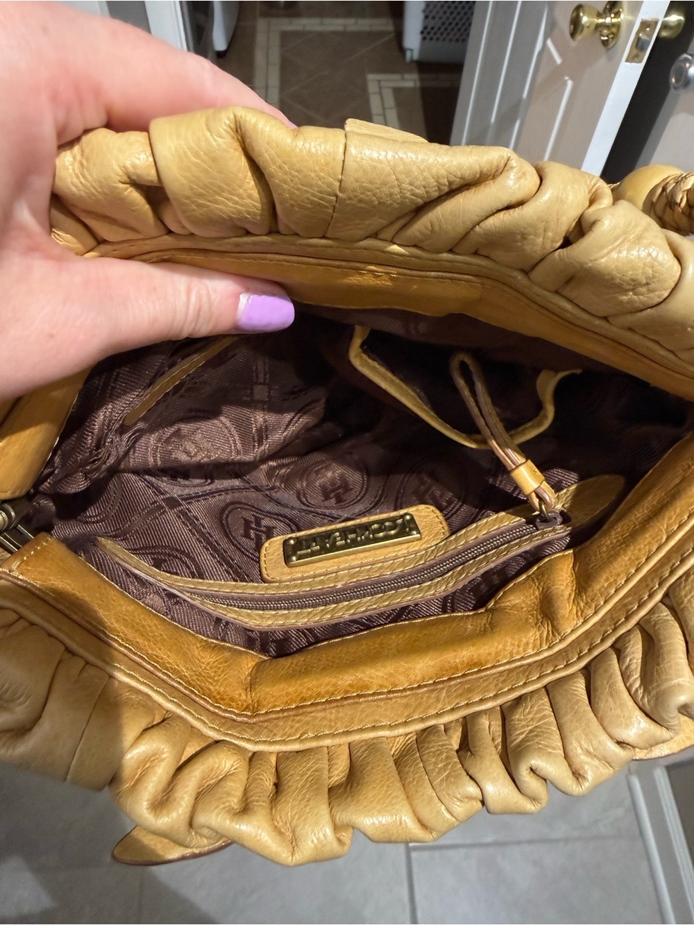 Lockheart Leather Shoulder Bag with Tassel Details - Picture 8 of 8